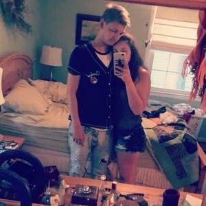 Meet your Posher, Isabelle